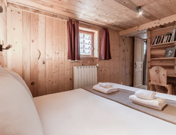 16 Mont.Joli Chambre2 605x465 - Chalet Le Mont Joly